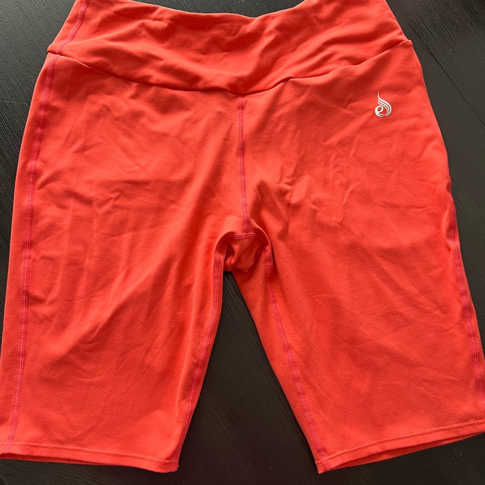 RYDERWEAR | scrunch bum biker shorts